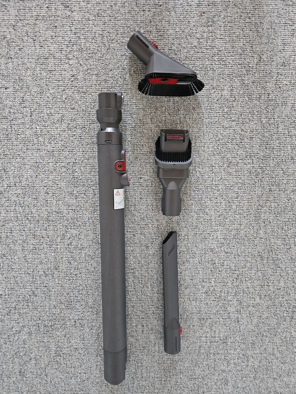 Dyson Staubsauger & Zubehör: Dyson Ersatzteil zu V15 – Gebraucht aus Appenzell von Loesele