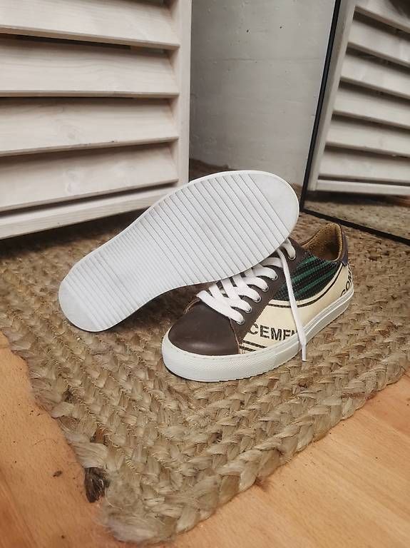 Scarpe da donna: Elephbo Schuhe Grösse 37 – Usato da Mitlödi venduto da JSN19 3