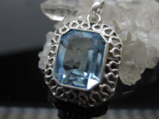 Ciondoli: Antik Anhänger Silber 835 filigran blauer Stein – Usato da Ermatingen venduto da Decovin 2