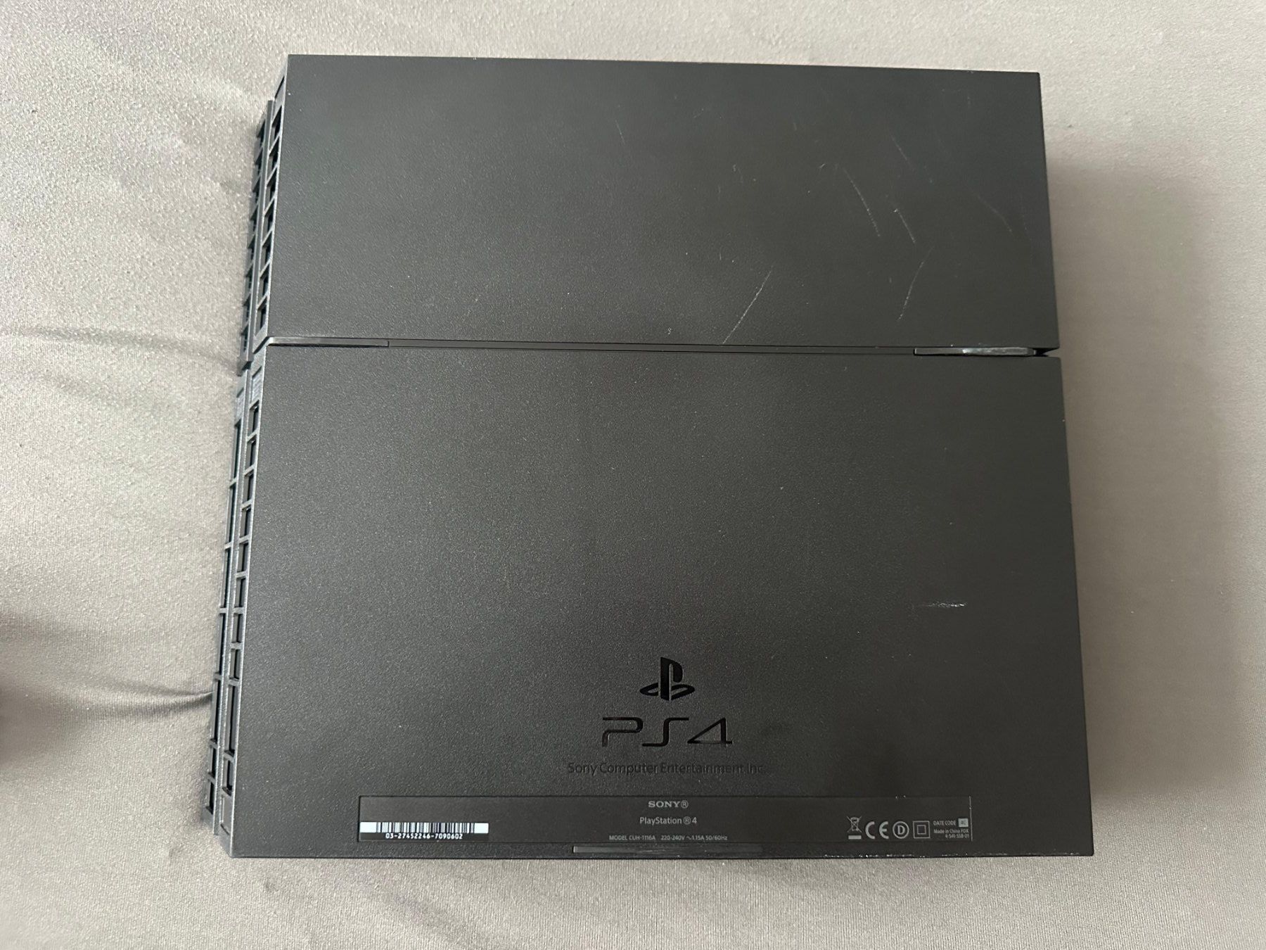 Sony Consoles: PS4 mit Games Bundle + Controller – D'occasion à Würenlingen par sil_66xg 4
