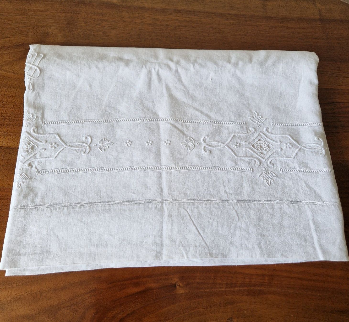 Bettwäsche: Leintuch mit Stickerei / Monogramm SW – Gebraucht aus Bern von Antikbatik 3