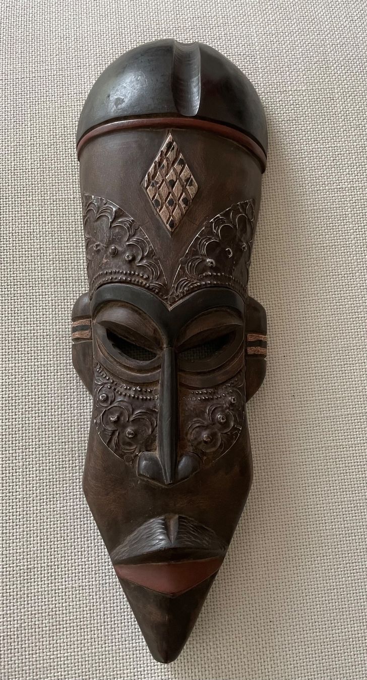 Arte internazionale: Holzmaske aus Africa – Usato da Oberwil BL venduto da cocopalm1068