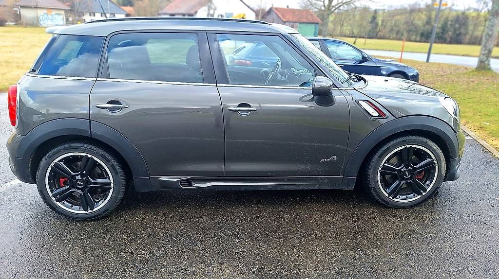 Mini Automobili: Mini Countryman JCW All4 – Usato da Mollens VD venduto da map_mf5f 2