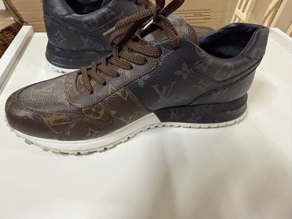 Louis Vuitton Chaussures hommes: Louis Vuitton Sneaker Leather Brown Black – D'occasion à Mörschwil par Blastoise 2
