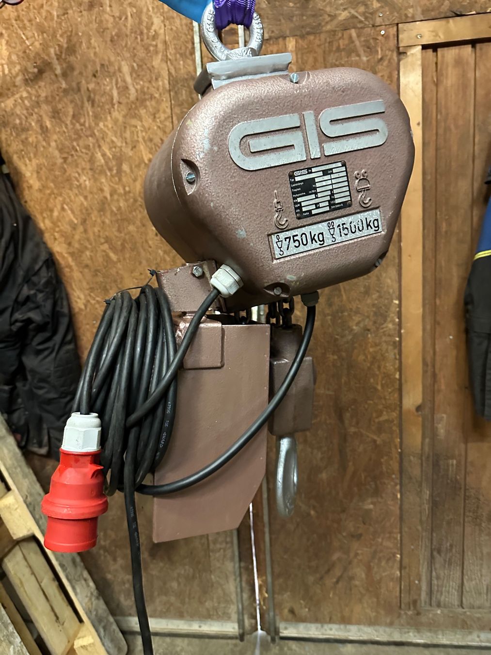 Paranco multiuso: Gis Kettenzug  Kran 1500Kg – Usato da Huttwil venduto da Palfinger02 3