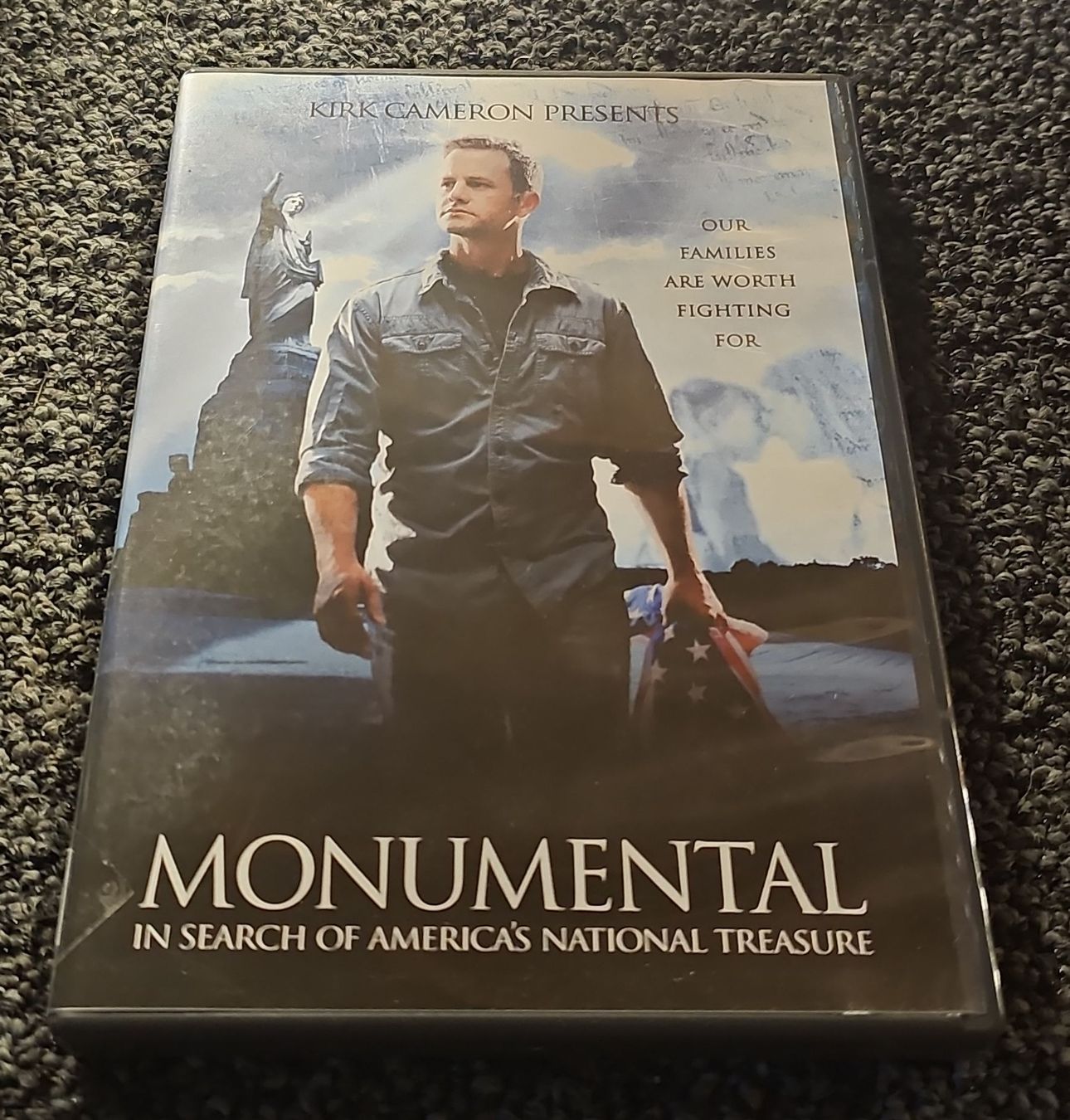 Tutti i DVDs: DVD Monumental(22650) – Usato da Ruswil venduto da jan_bxl5