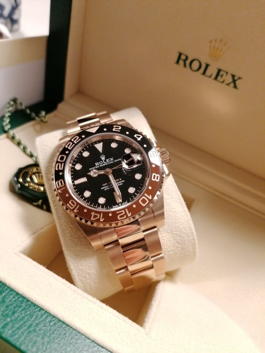 Rolex Orologi: Rolex GMT-Master II 126715CHNR Full Set NEW Rootbeer – Nuovo e nell'imballaggio originale da Sursee venduto da watch-hunter13