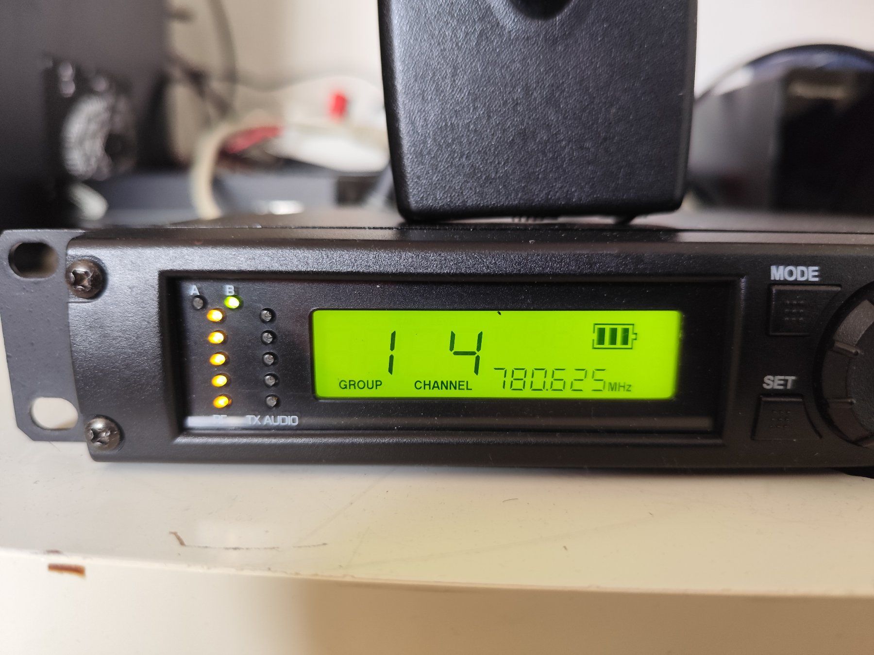 Shure Microfoni: Shure ULXP4 Professionell Mikrofon – Usato da pratteln venduto da HB9HCZ