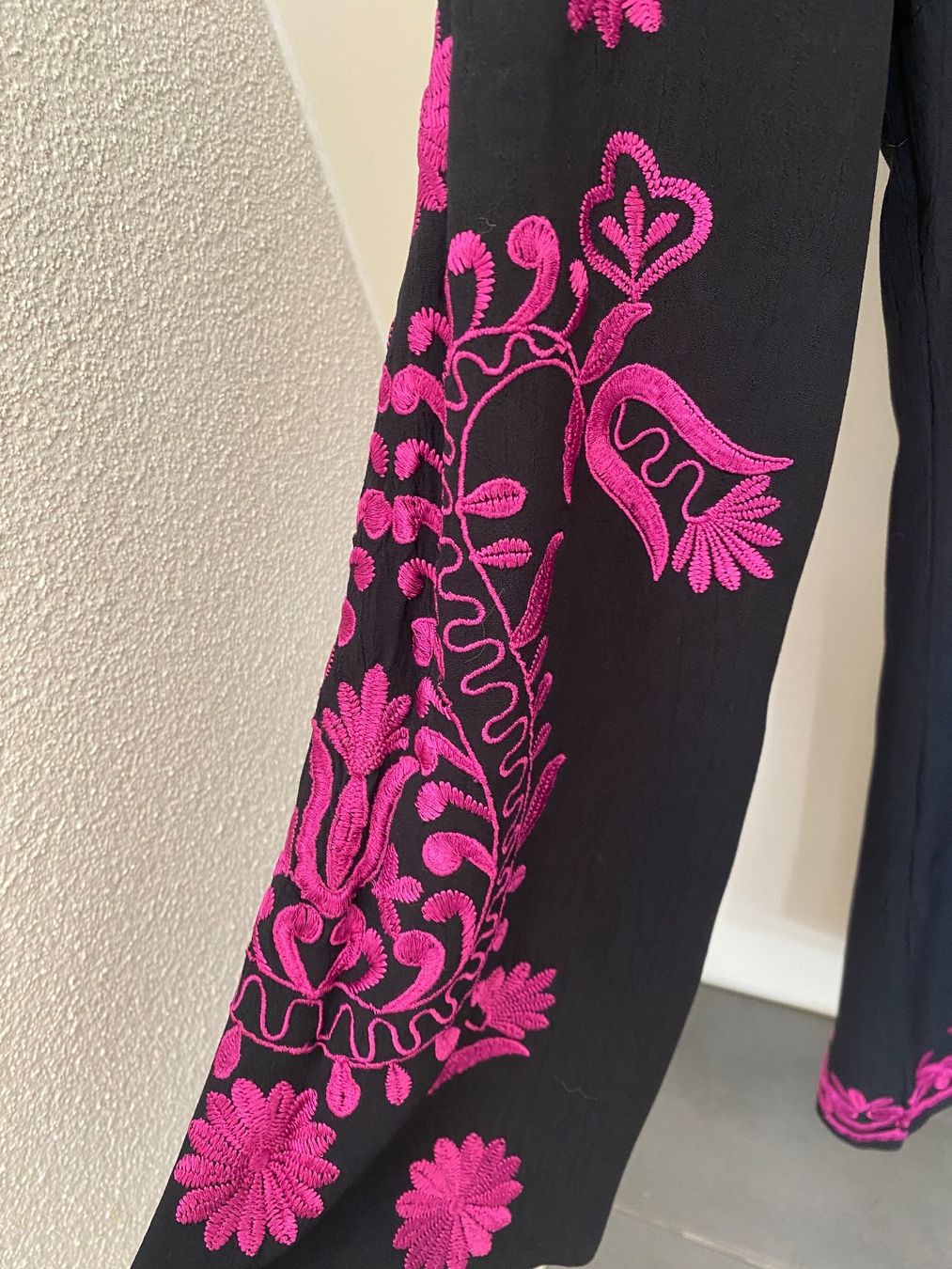 Vestiti: Kleid Monsoon schwarz pinkes Muster S NEU – Nuovo (secondo la descrizione) da Oberglatt ZH venduto da jul_nhy7 4