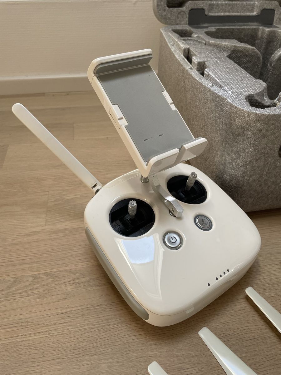 DJI RC Kits de montage: DJI Phantom 4 – D'occasion à Elgg par FrauNici 2