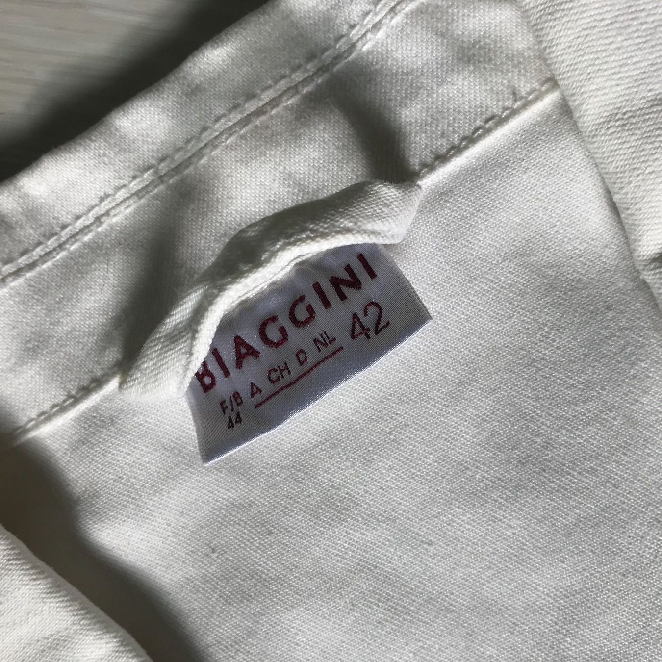 Jacken: Weisse schöne Jacke Grösse 42 – Gebraucht aus Turbenthal von fuhrer3 3