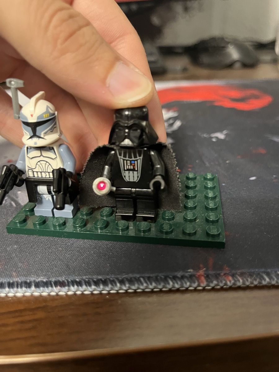 Lego Giocattoli: Lego Star Wars Commander Wolffe & Darth Vader Light Up – Usato da Geuensee venduto da kay_rj67 1