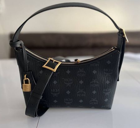 MCM Aren Shoulder Bag Schwarz  Original  Neuwertig