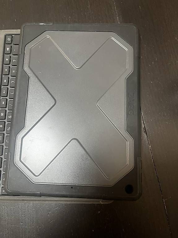 Tablet PC: Protection pour tablette i pad – Usato da Pully venduto da yaa_rm7x 3