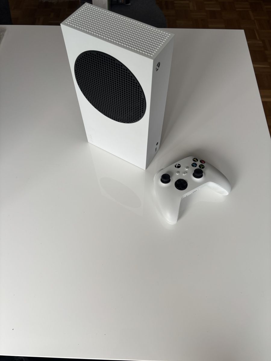 Microsoft Console: Spielkonsole Microsoft Xbox Series S  – Nuovo e nell'imballaggio originale da Oberdorf NW venduto da zyy_9grj