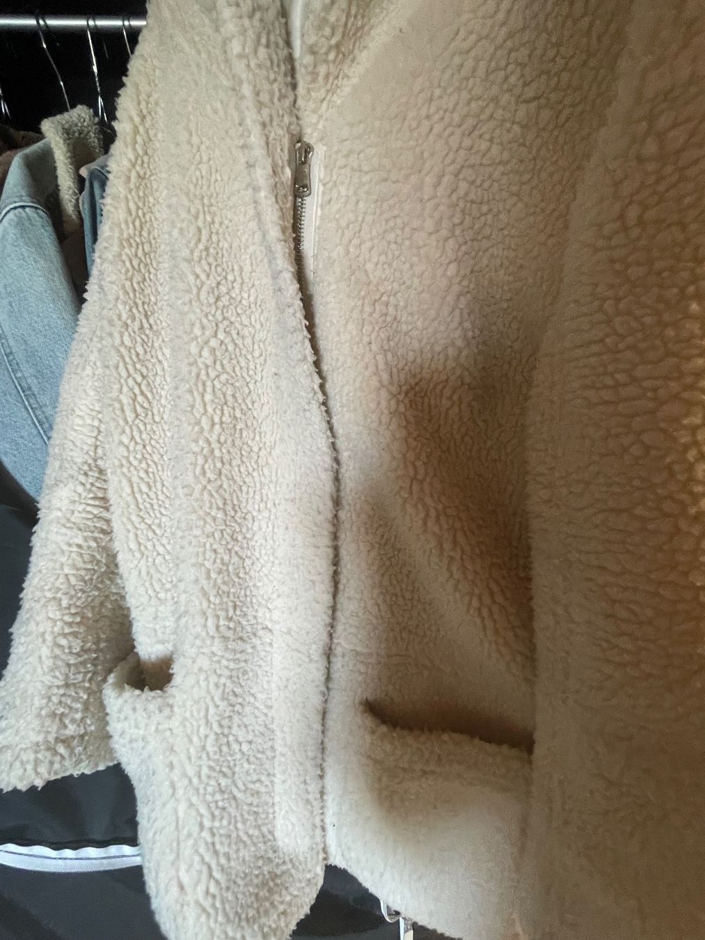 Jacken: Veste d’hiver – Gebraucht aus Lausanne von Soins 2