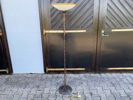 schöne Stehlampe