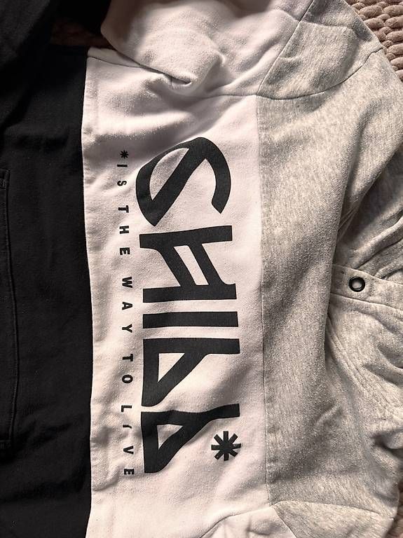 H&M Pulls & Sweat-shirts: Pullover – D'occasion à Ebmatingen par F.Bullet 1