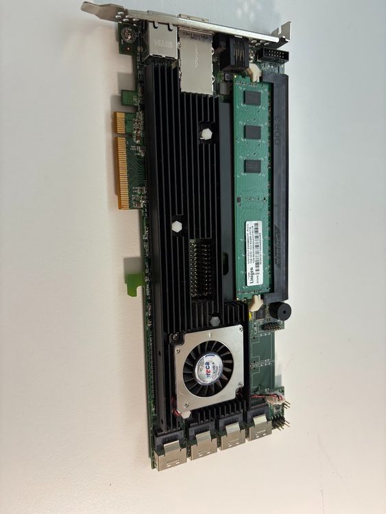 Lecteurs & Adaptateurs: Disk controller Areca ARC-1882IX-16 – D'occasion à Founex par Parsifal_71