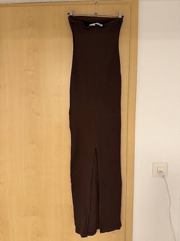 Kleider: Braunes Bershka Maxikleid – Gebraucht aus Rorschach von Tara234 1