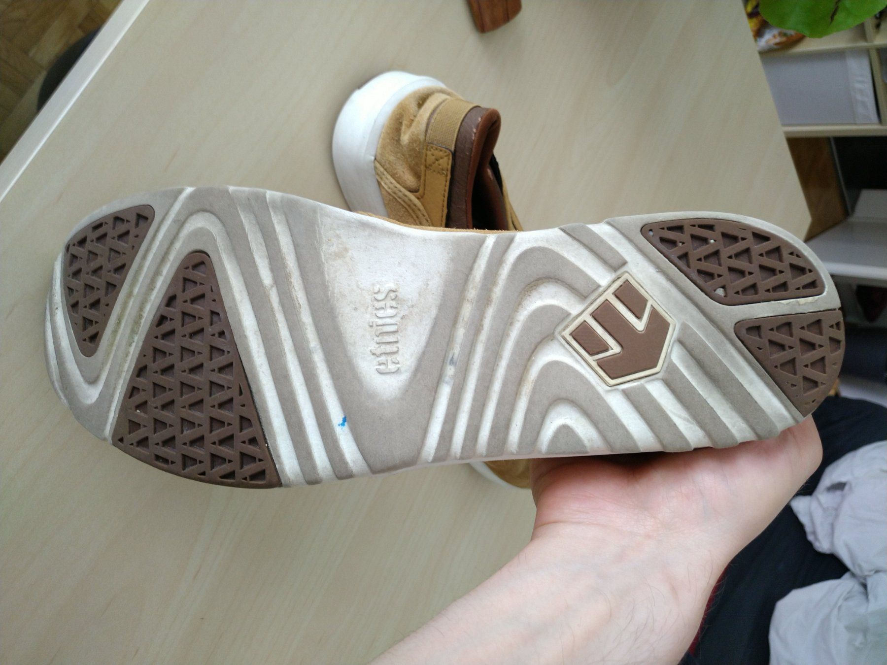 Herrenschuhe: Schöne, gut erhaltene Evolution Sneakers Grösse 44 – Gebraucht aus Bern von TimonBimon 2