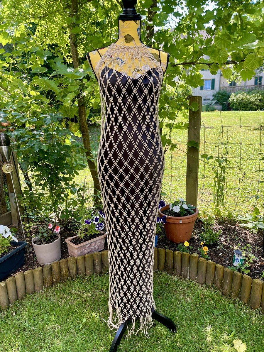 Kleider: 🌿 Makramee-Kleid – handgefertigter Boho-Traum 🌞 – Neu und originalverpackt aus Adliswil von Ajoure_Atelier 1