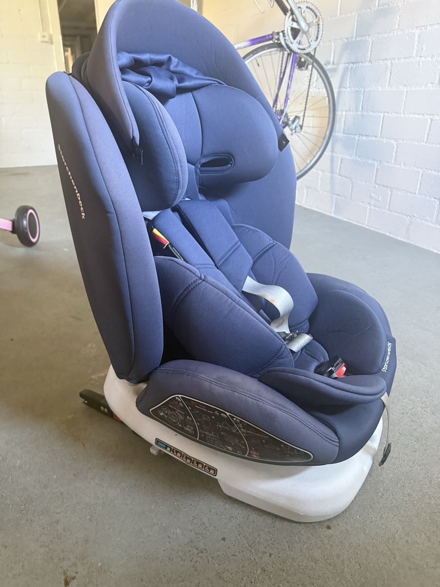 Seggiolini per auto: Storchenbeck Kindersitz mit ISOFIX – Usato da Ostermundigen venduto da alb_f68f 4