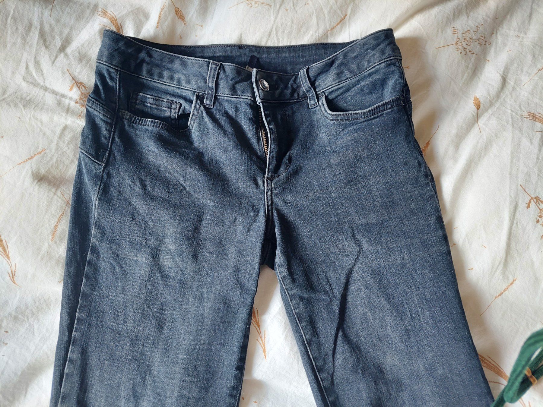 Liu Jo Jeans: Jeans Liu Jo grösse 30/32 – Usato da Adliswil venduto da Boncoinsuisse 1