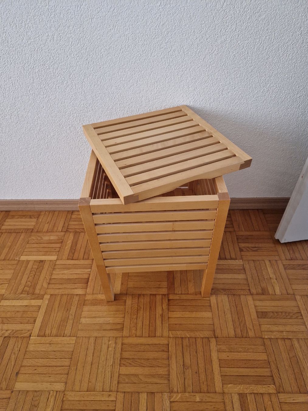 Ikea Sgabelli: Tabouret avec rangement – Usato da Sion venduto da nlberges