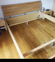 Bettgestell (180cmx200cm) mit Nachttische