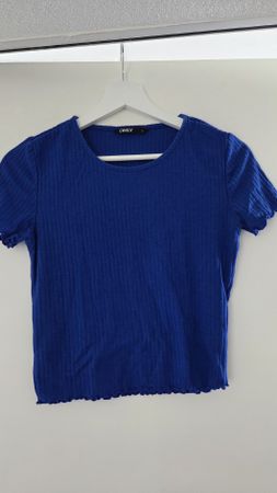 Kurzes Crop-Shirt Only Grösse S Royalblau