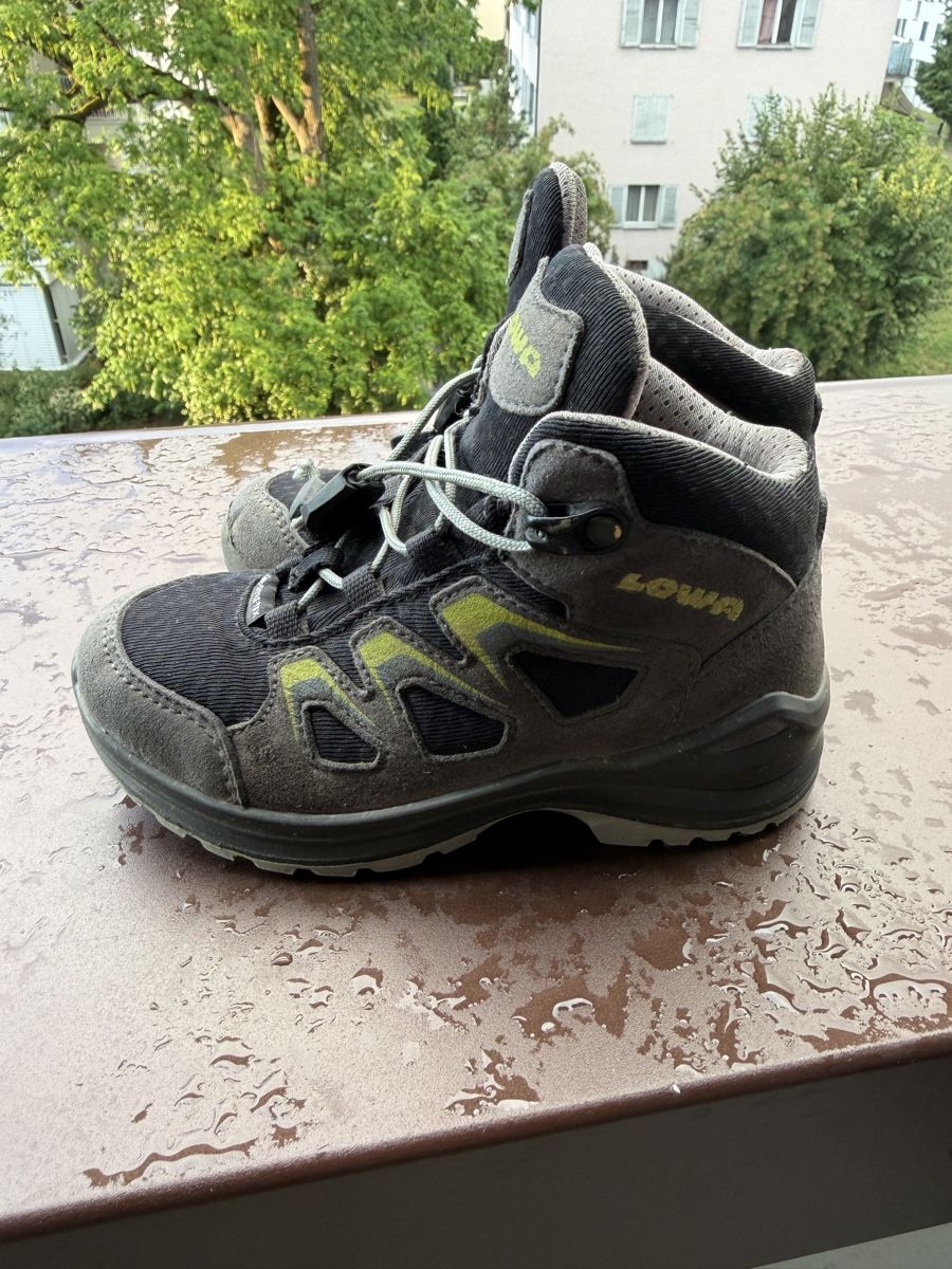 Lowa Herrenschuhe: Lowa Kinderwanderschuhe – Gebraucht aus Zürich von leticia06 1