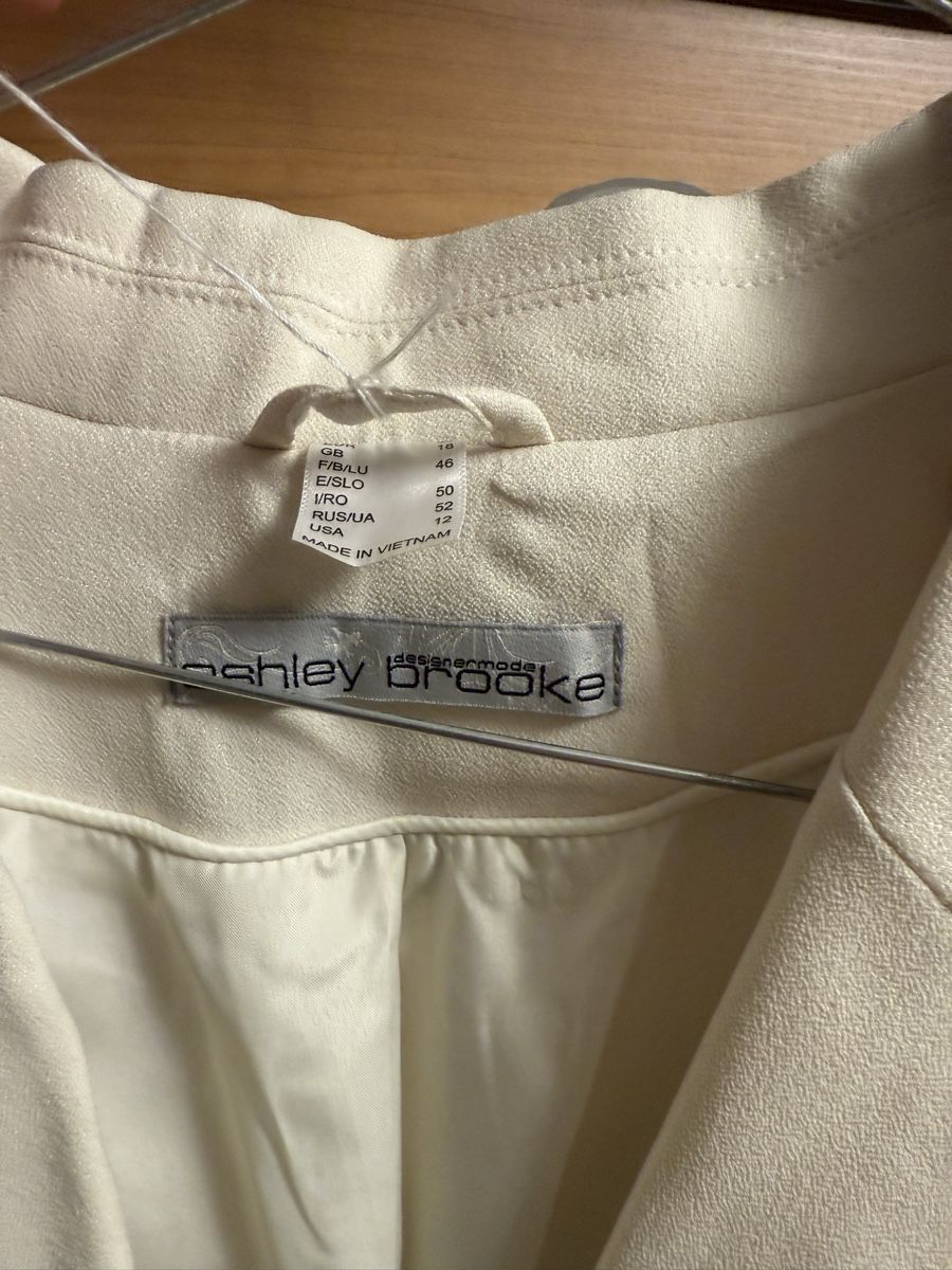 Jacken: Sommer Blazer beige Gr. 42 Ashley Brooke – Gebraucht aus Allschwil von ysc_wt7c 1