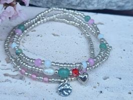 Verspielte Eleganz - Dreierarmband mit Perle & Edelsteinen