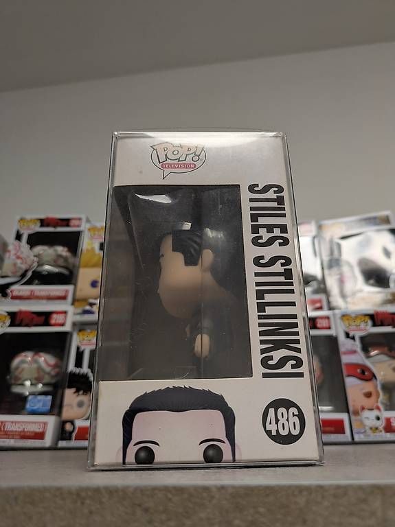 Funko Statuette: Funko Pop Stiles Stilinski #486 Teen Wolf + Protector – Usato da Bellinzona venduto da veg_xcg5