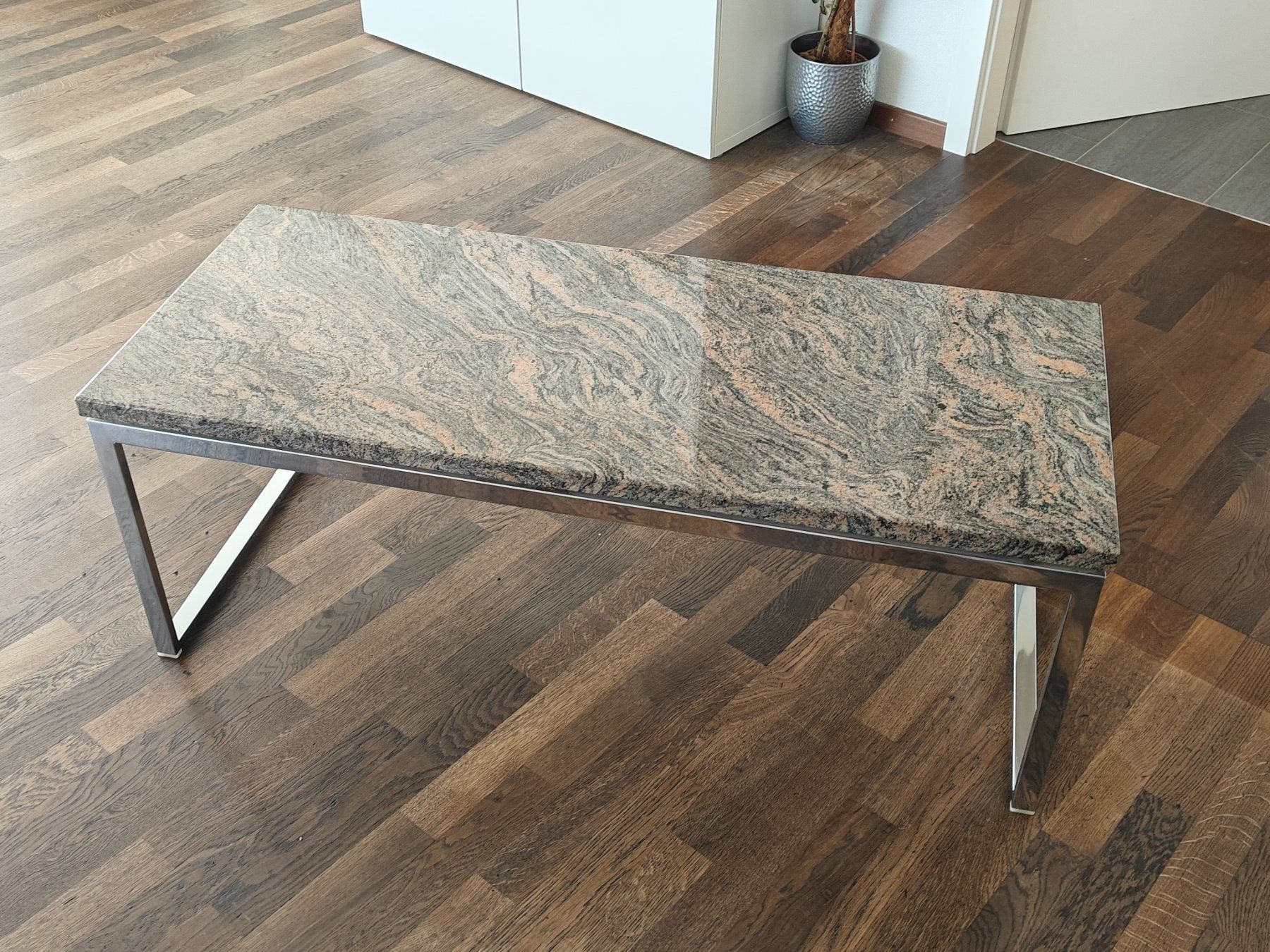 Tavoli: Couchtisch / Gartentisch Granit - Edelstahl - Marmor – Usato da Birr venduto da DisDas