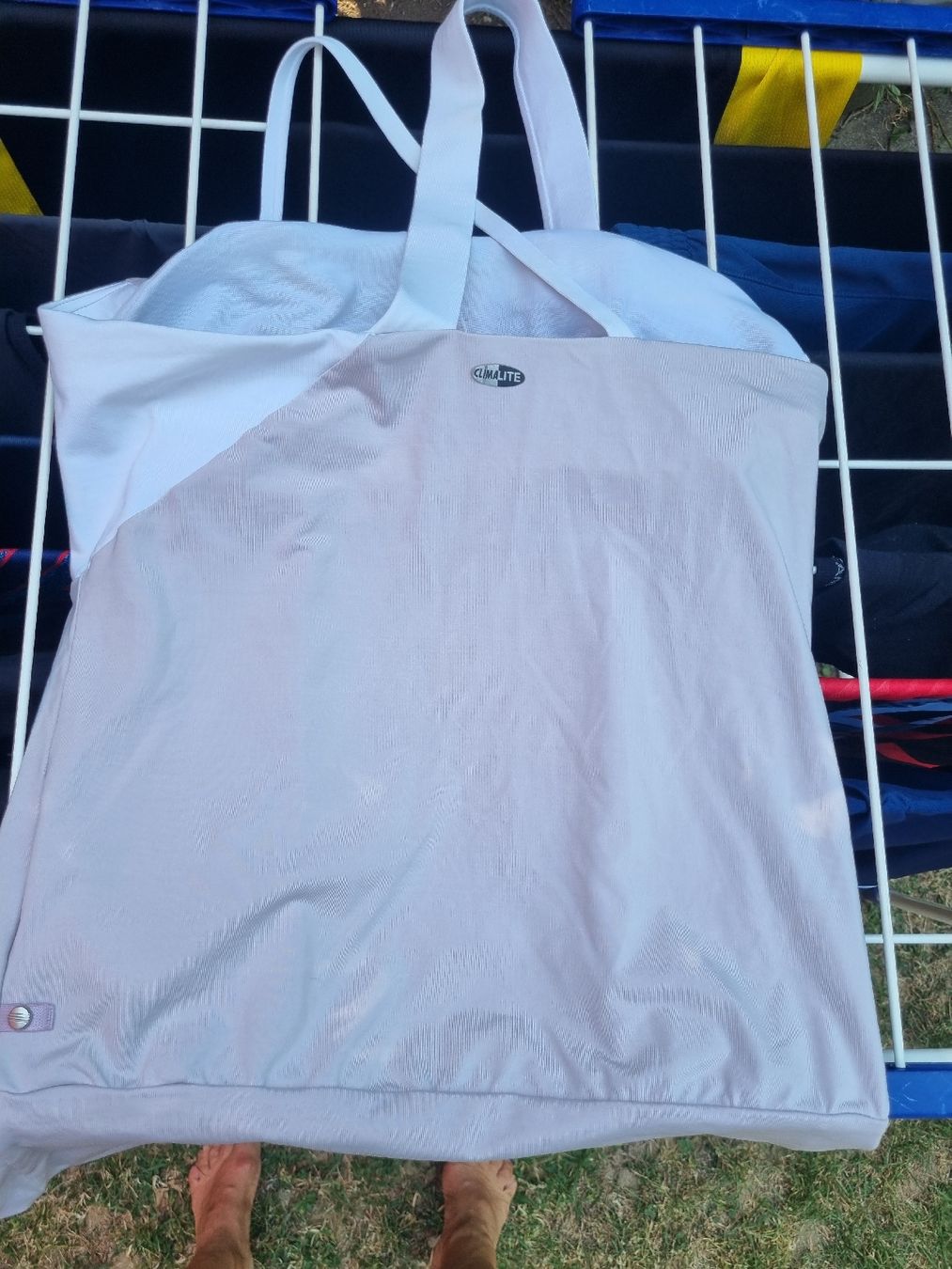 Adidas Tops: Adidas Top – D'occasion à Witterswil par Katja... 1