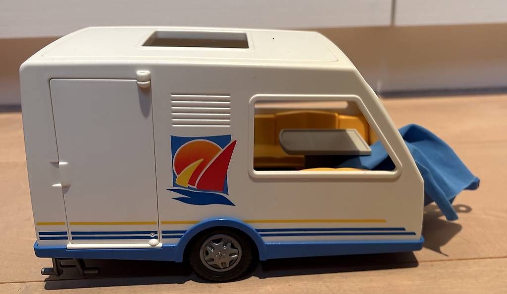 Playmobil Spielzeuge: Playmobil Camping Auto Wohnwagen Boot Anhänger – Gebraucht aus Domat/Ems von lavendel22 3