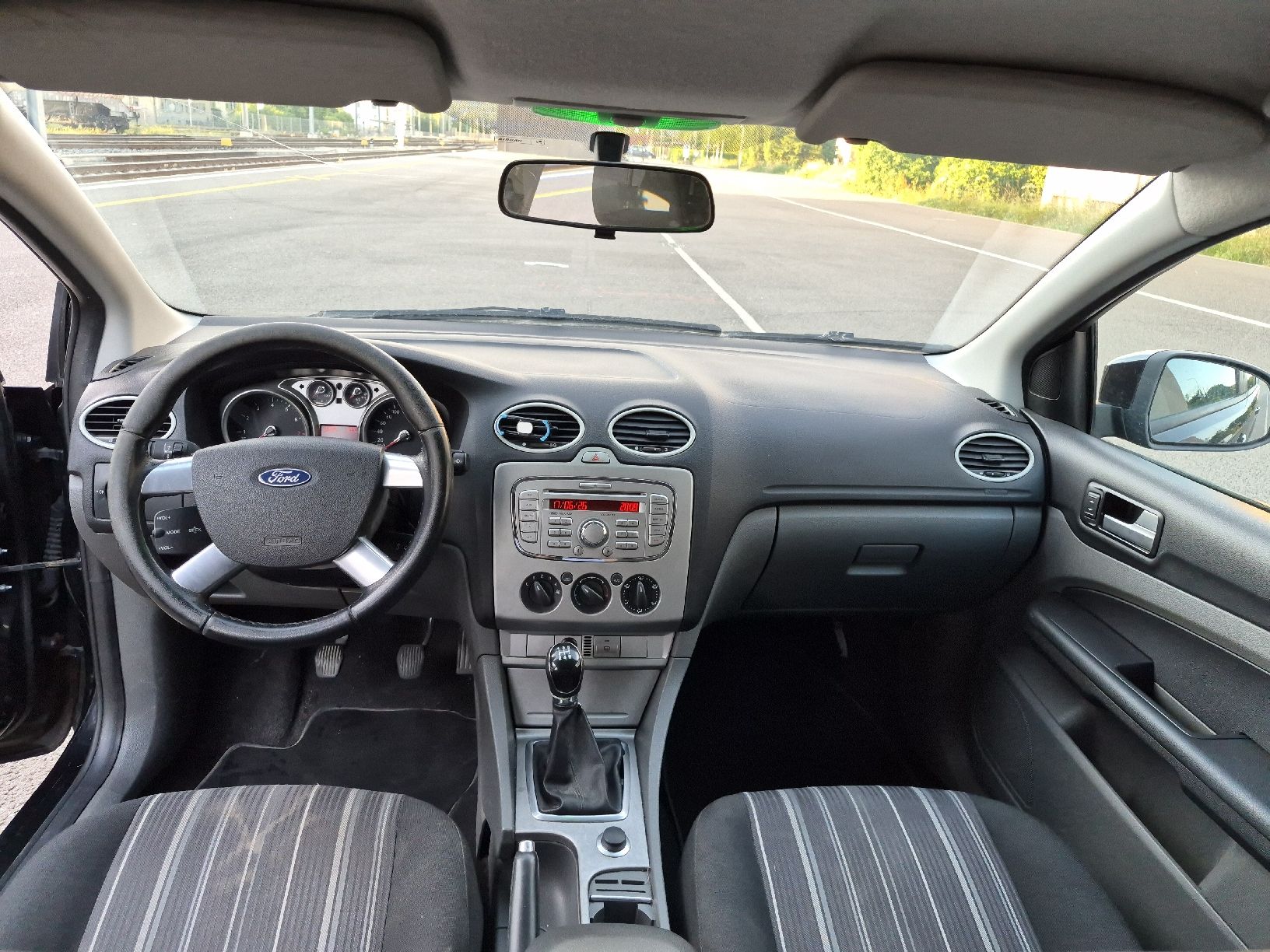 Ford Automobili: Ford Focus 1.6i 16V 06.2009 – Usato da Veltheim AG venduto da Cat12 5