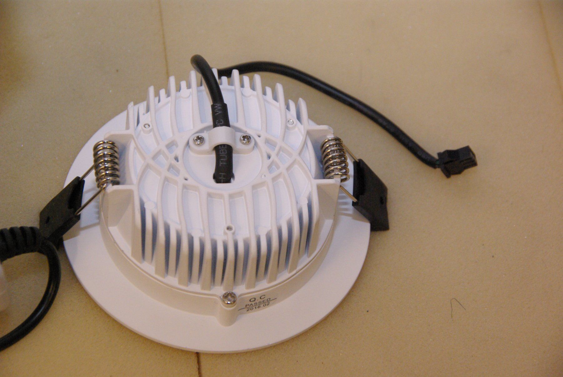 Kronleuchter & Deckenlampen: Einbauspot LED 13 Watt / 100-240 Volt, weiss – Neu und originalverpackt aus Herisau von Cevianer1844 5