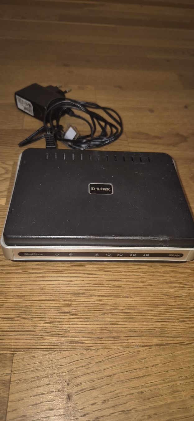 Zyxel Modem & Router: Netzwerk Starter Packet – Usato da Forch venduto da Chrexit 1