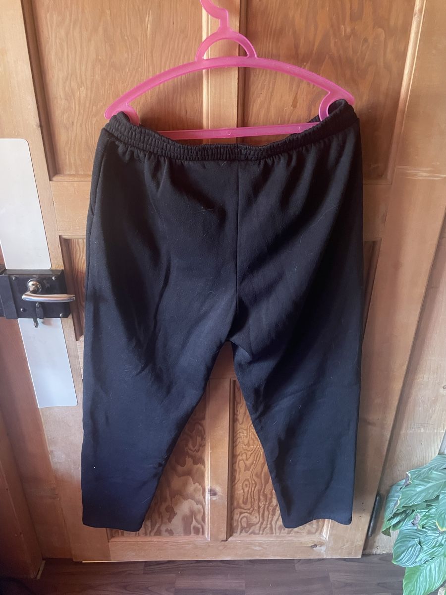 Pantaloni: Schwarze Trainerhose – Nuovo (secondo la descrizione) da Lenk im Simmental venduto da banane50626 1