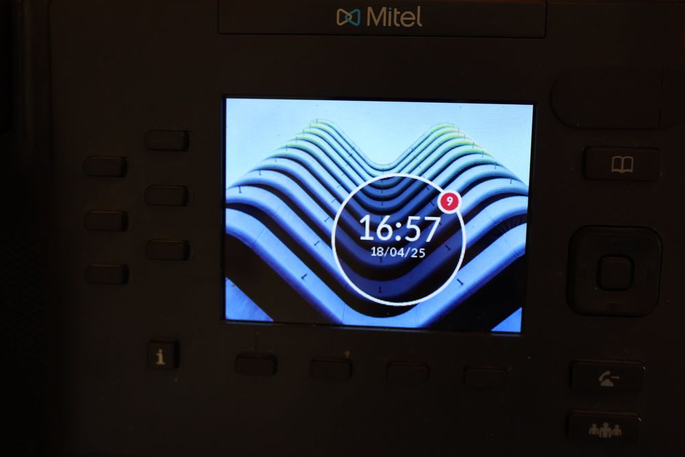 Mitel 6867i IP 4