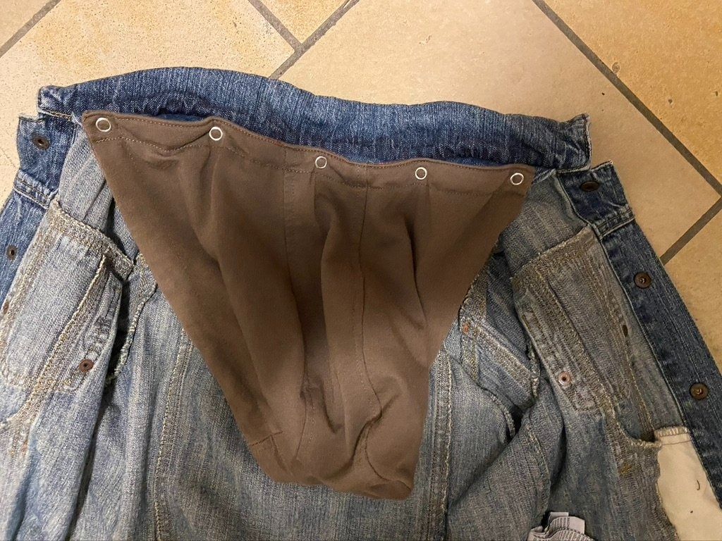 C&A Jacken & Mäntel: Jeansjacke mit Kapuze, Junge Grösse 122 – Gebraucht aus Hausen AG von dege02 3