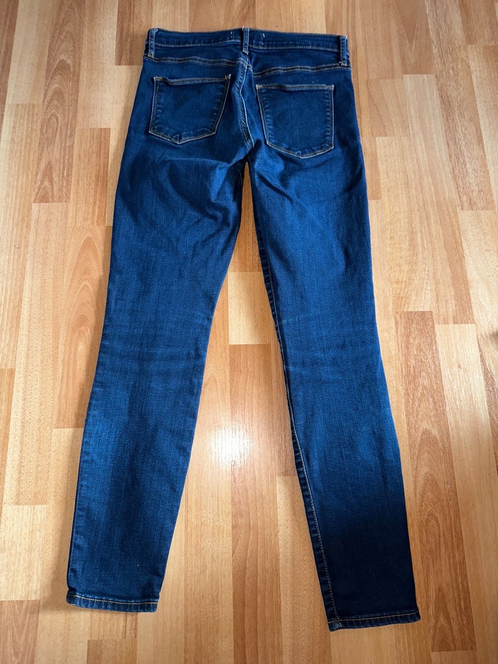Gap Jeans: GAP True Skinny Gr. 28R – Usato da St. Gallen venduto da mai_gd7k 1