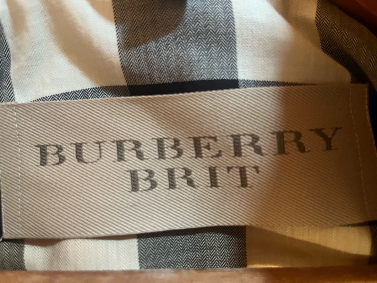 Burberry Giacche: Burberry Brit Trenchcoat  – Nuovo (secondo la descrizione) da Uster venduto da chr_c772 1