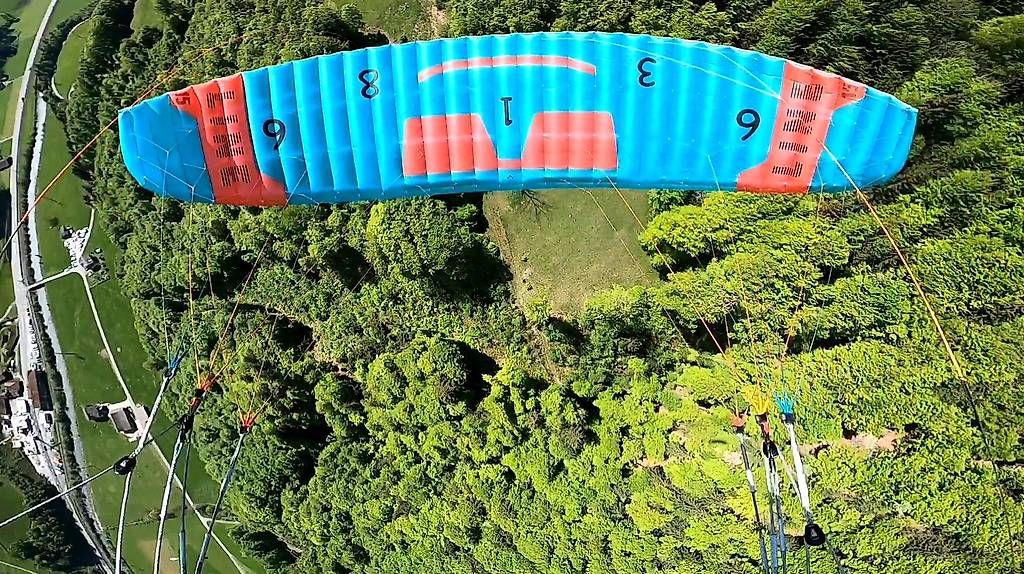 Sport dell'aria & Aquiloni: Gleitschirm/Speedflyer Flare Line 15 – Usato da Sursee venduto da rle_7ccn
