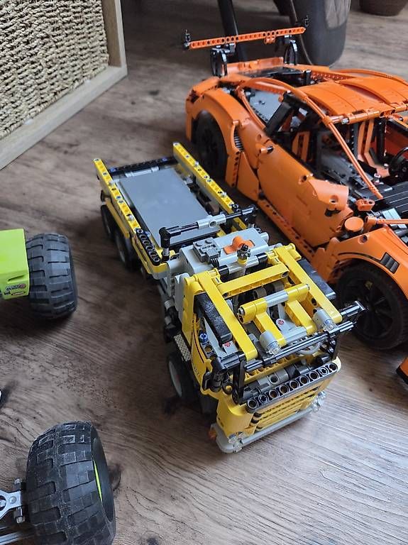Kit di costruzioni: Lego Technic Truck mit Hydraulik – Usato da Fraubrunnen venduto da Ra_mos 1