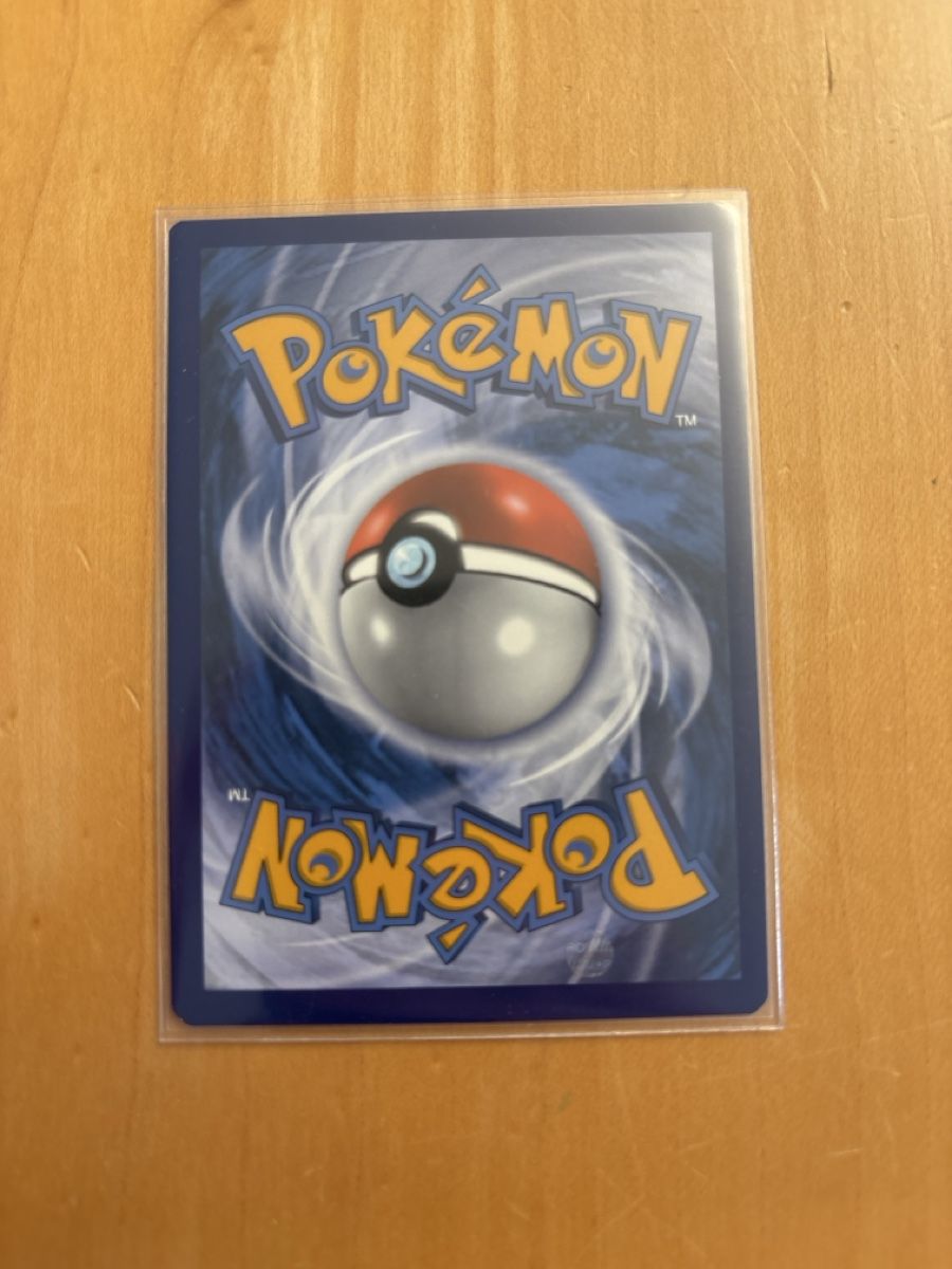 Pokémon Carte collezionabili: Charizard VMAX - Top Zustand - Selten! – Nuovo (secondo la descrizione) da Dättwil AG venduto da indeed22 1