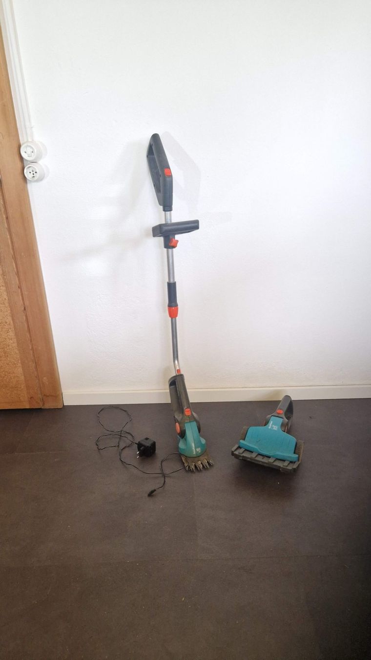 Gardena Rasenmäher: GARDENA AccuPower Grassscheren mit Ladegerät – Gebraucht aus Blumenstein von saimeen 1
